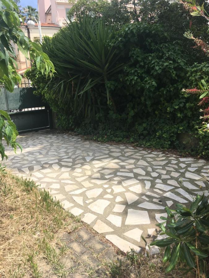 Cozy House With Parking And Garden Apartment นีซ ภายนอก รูปภาพ